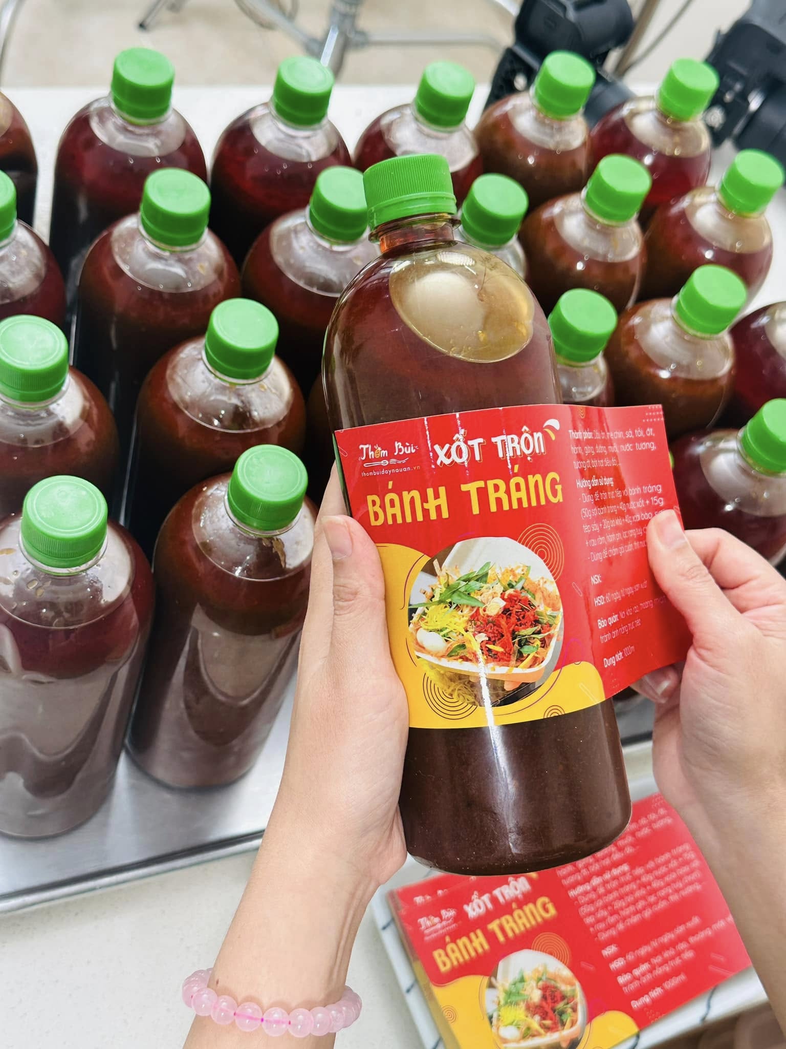 tem dán chai nước sốt bánh tráng trộn