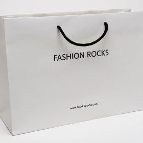 Xưởng in túi giấy cứng in logo theo yêu cầu, giá tốt, giao hàng nhanh tại HCM