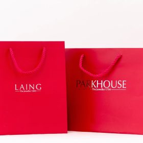 Xưởng in túi giấy cứng in logo theo yêu cầu, giá tốt, giao hàng nhanh tại HCM