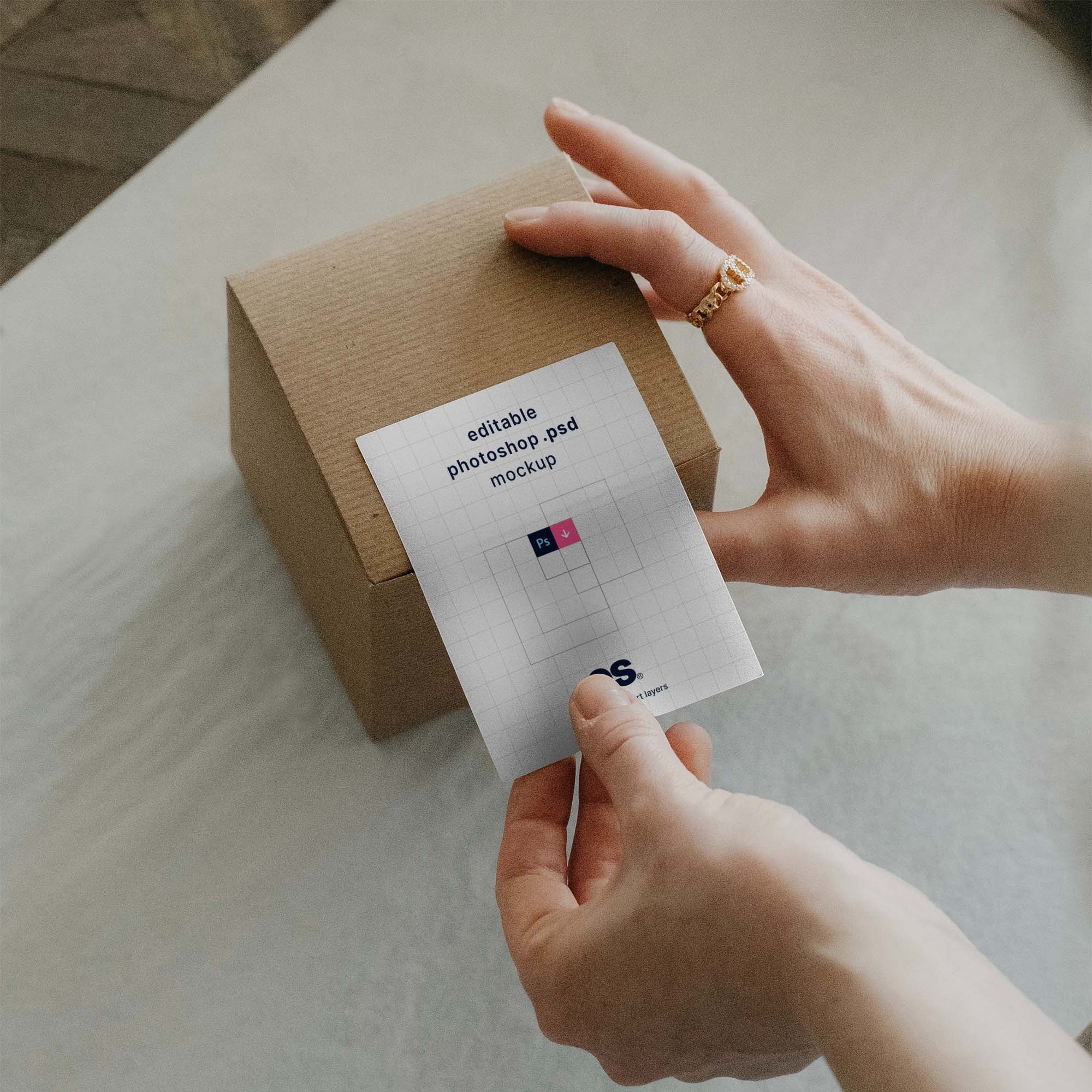 decal dán thùng carton